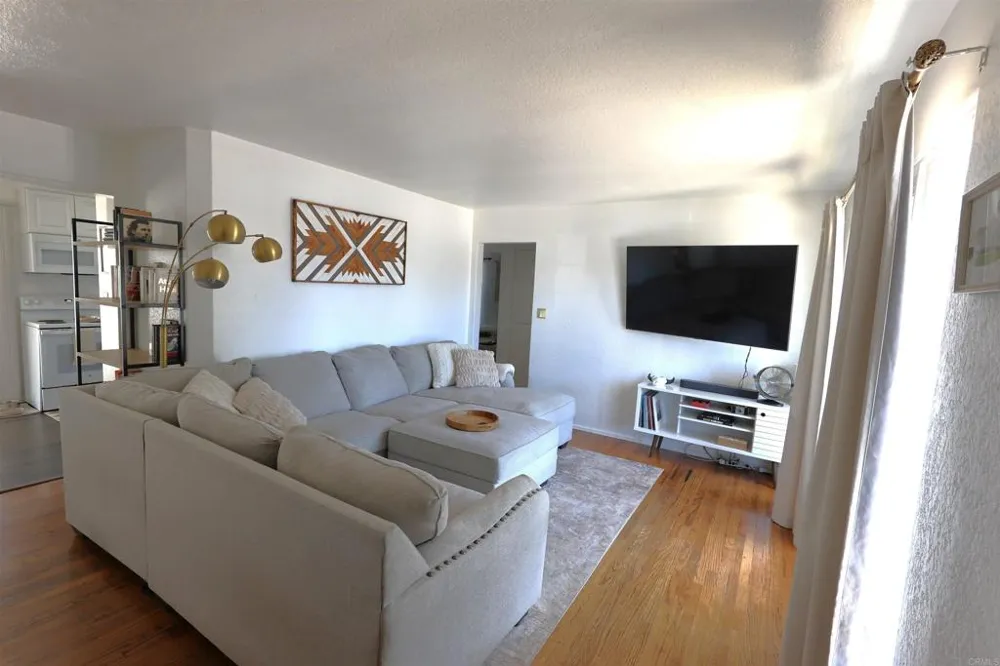 4641 Terry Lane La Mesa, CA 91942