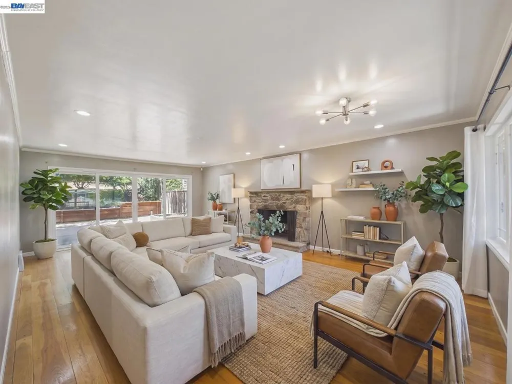 4015 Rusting Ave Oakland, CA 94605