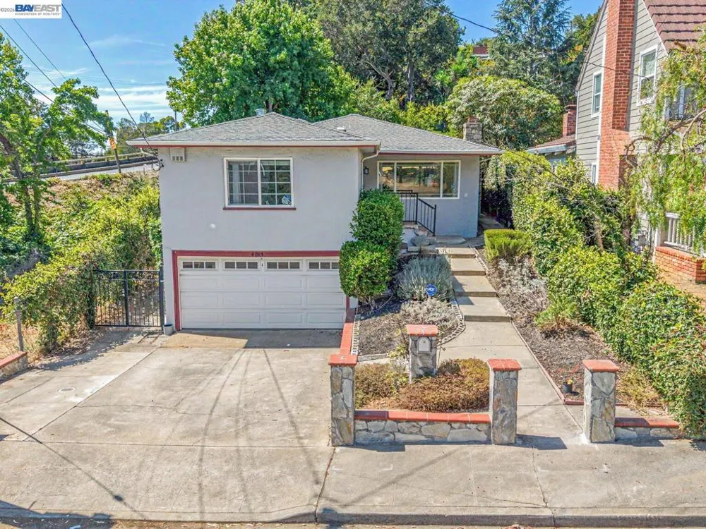 4015 Rusting Ave Oakland, CA 94605