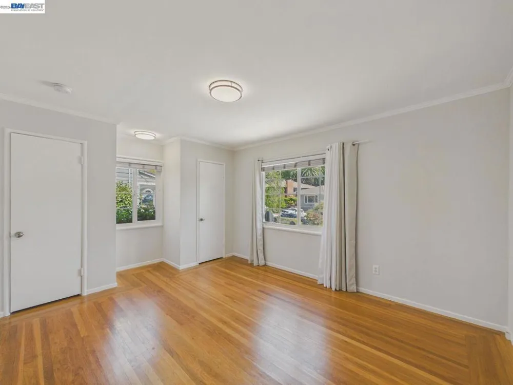 4015 Rusting Ave Oakland, CA 94605