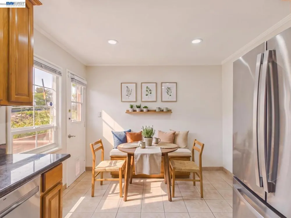 4015 Rusting Ave Oakland, CA 94605