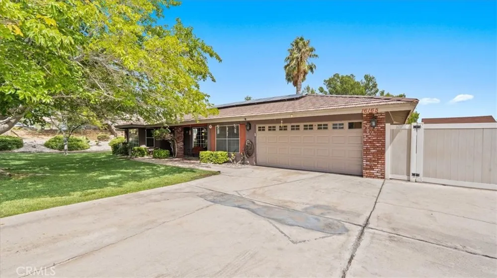 16165 Chiwi Apple Valley, CA 92307