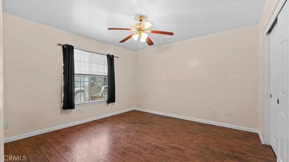 16165 Chiwi Apple Valley, CA 92307
