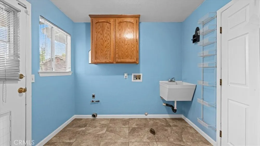 16165 Chiwi Apple Valley, CA 92307