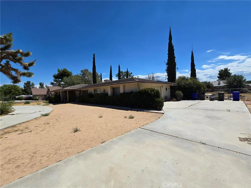 20239 Osseo Apple Valley, CA 92308