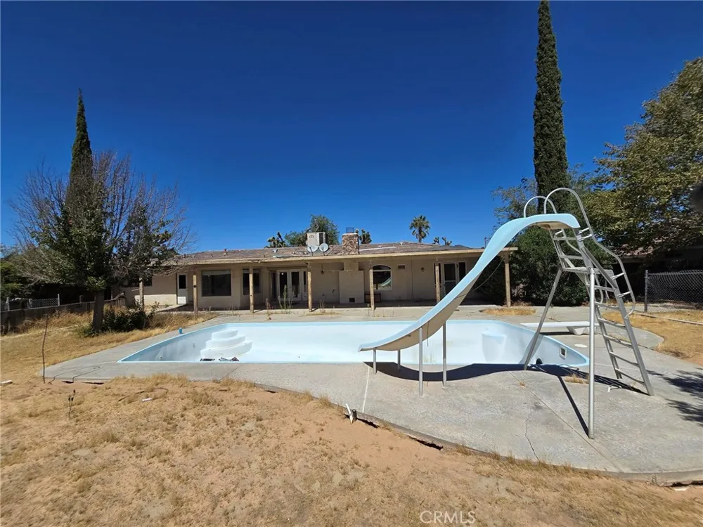 20239 Osseo Apple Valley, CA 92308