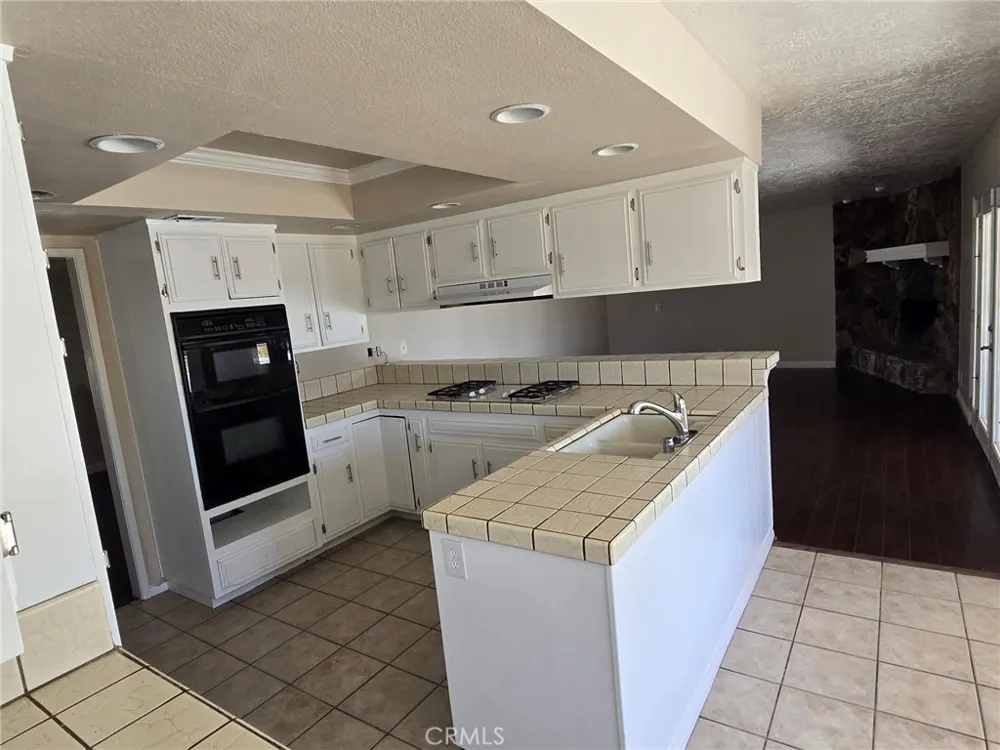 20239 Osseo Apple Valley, CA 92308
