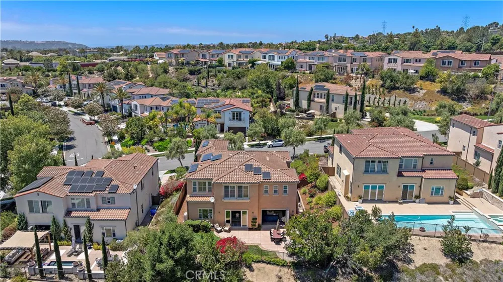 7322 Calle Pera Carlsbad, CA 92009