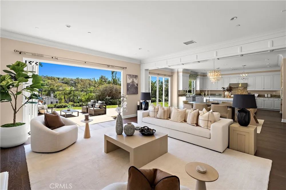 7322 Calle Pera Carlsbad, CA 92009
