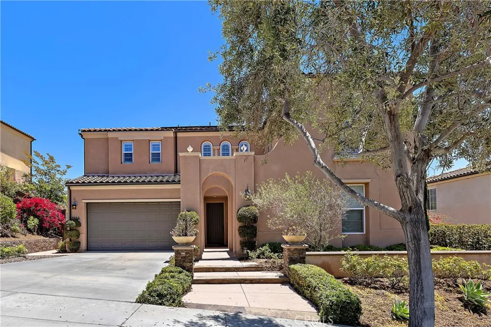 7322 Calle Pera Carlsbad, CA 92009