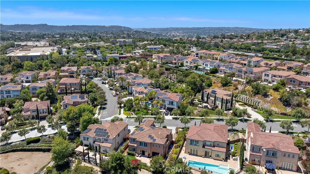 7322 Calle Pera Carlsbad, CA 92009