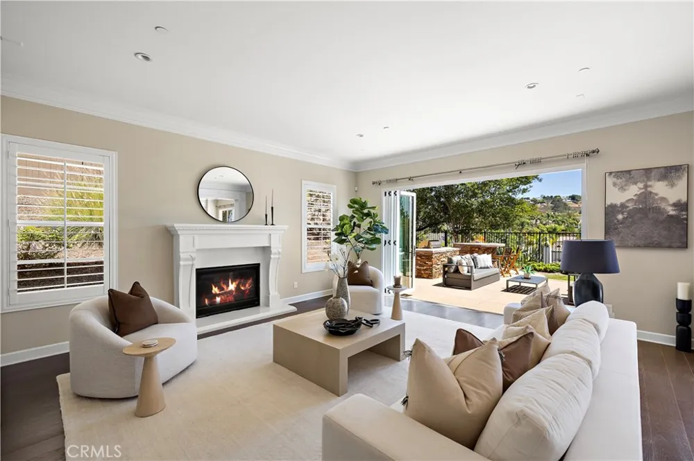 7322 Calle Pera Carlsbad, CA 92009