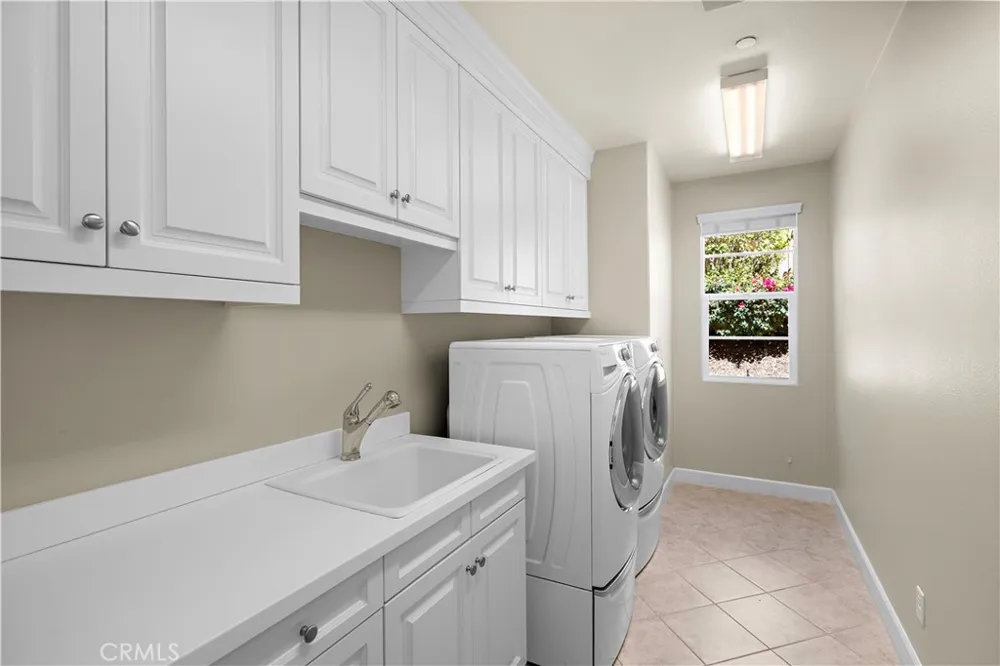 7322 Calle Pera Carlsbad, CA 92009