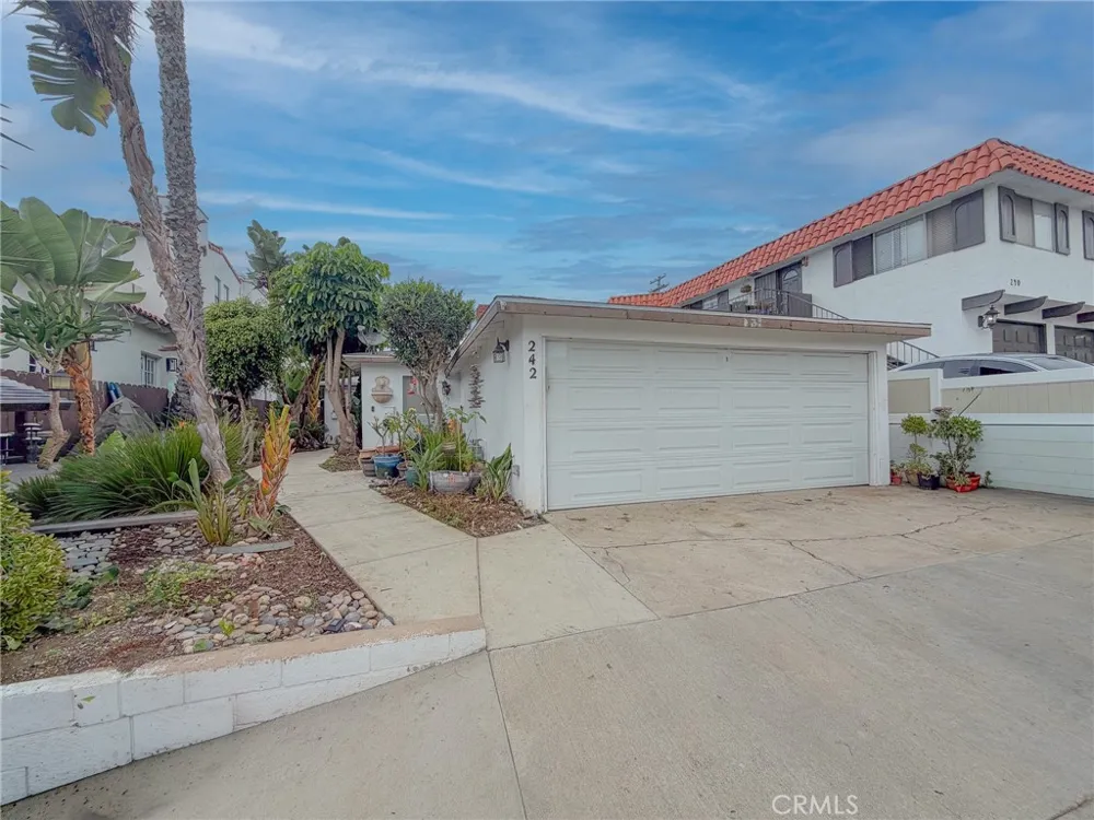 242 Avenida Granada San Clemente, CA 92672