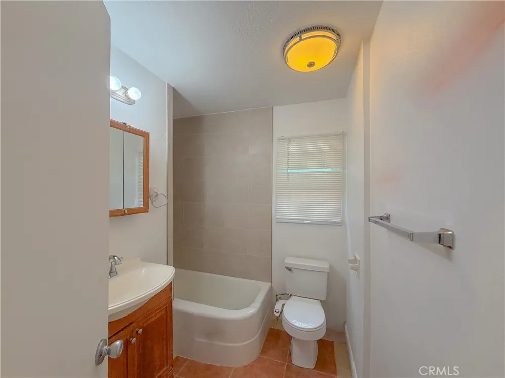 242 Avenida Granada San Clemente, CA 92672