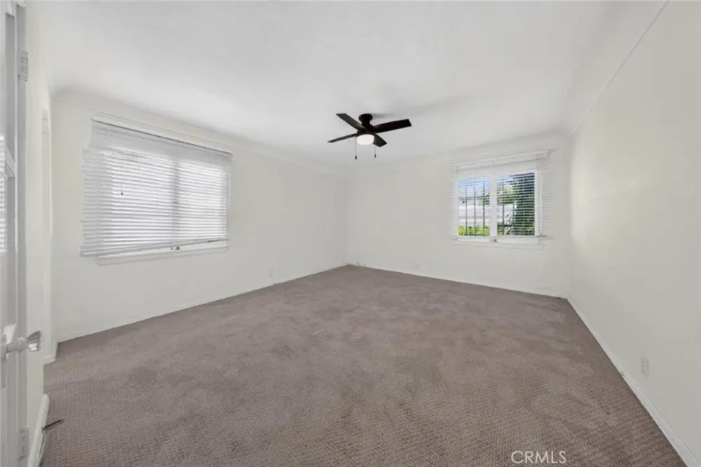 138 La Peer Drive Beverly Hills, CA 90211