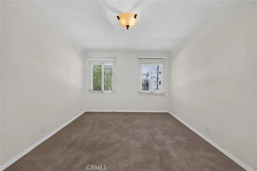138 La Peer Drive Beverly Hills, CA 90211