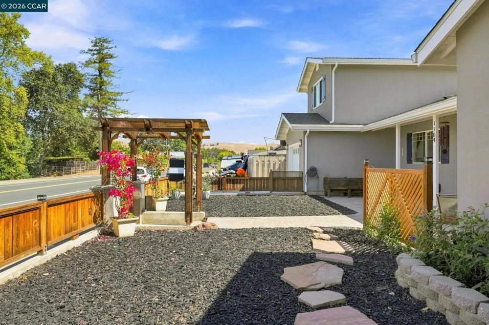 1704 Denkinger Rd. Concord, CA 94521