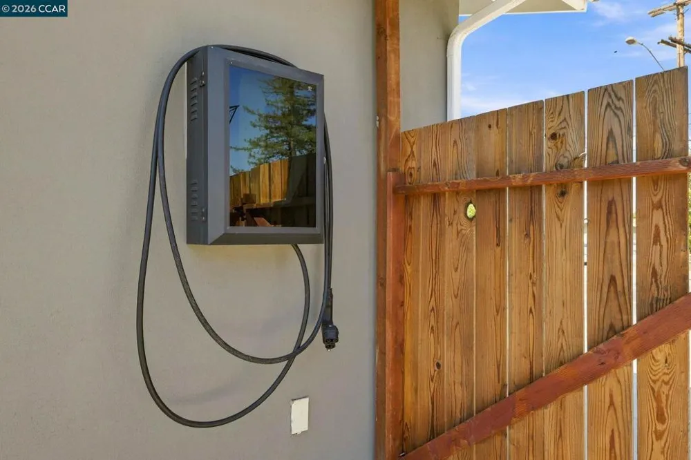1704 Denkinger Rd. Concord, CA 94521
