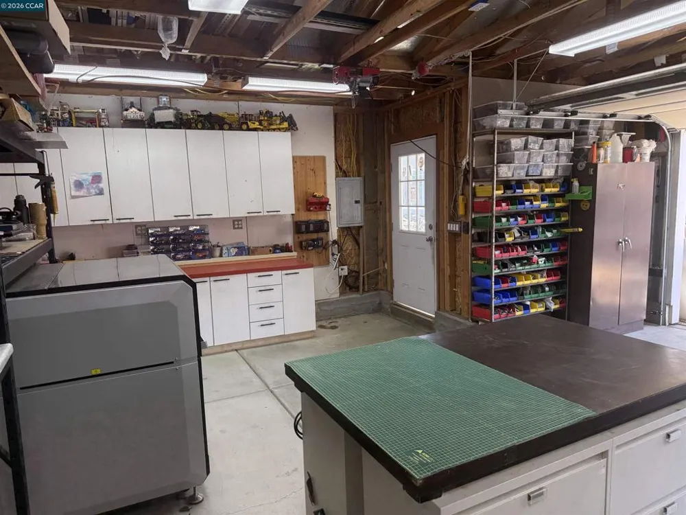 1704 Denkinger Rd. Concord, CA 94521