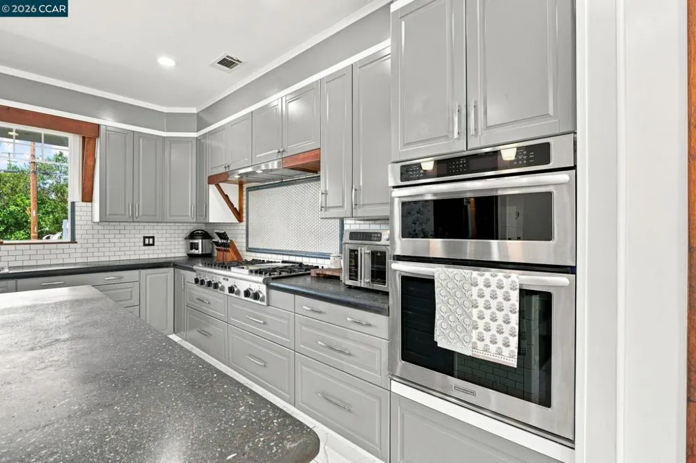 1704 Denkinger Rd. Concord, CA 94521