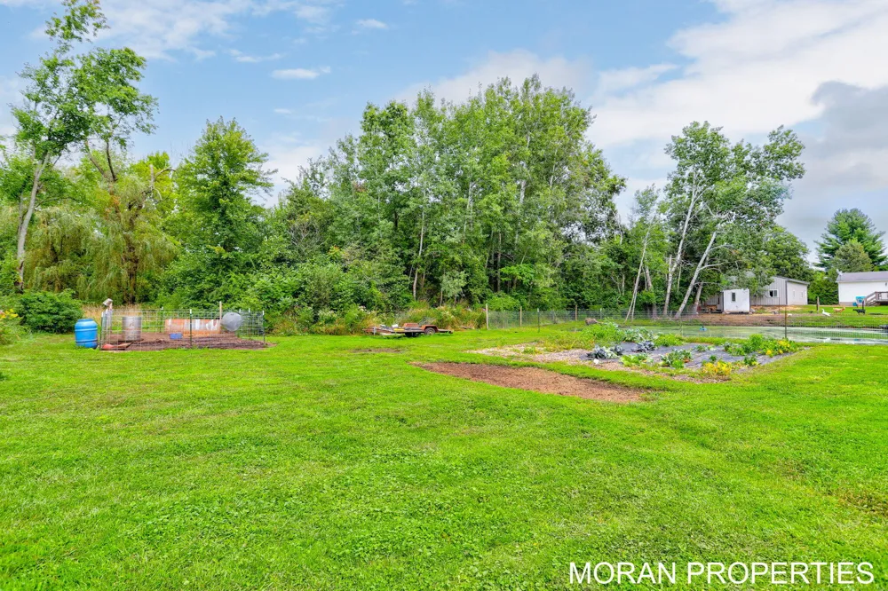 3163 Pillon Road Muskegon, MI 49445