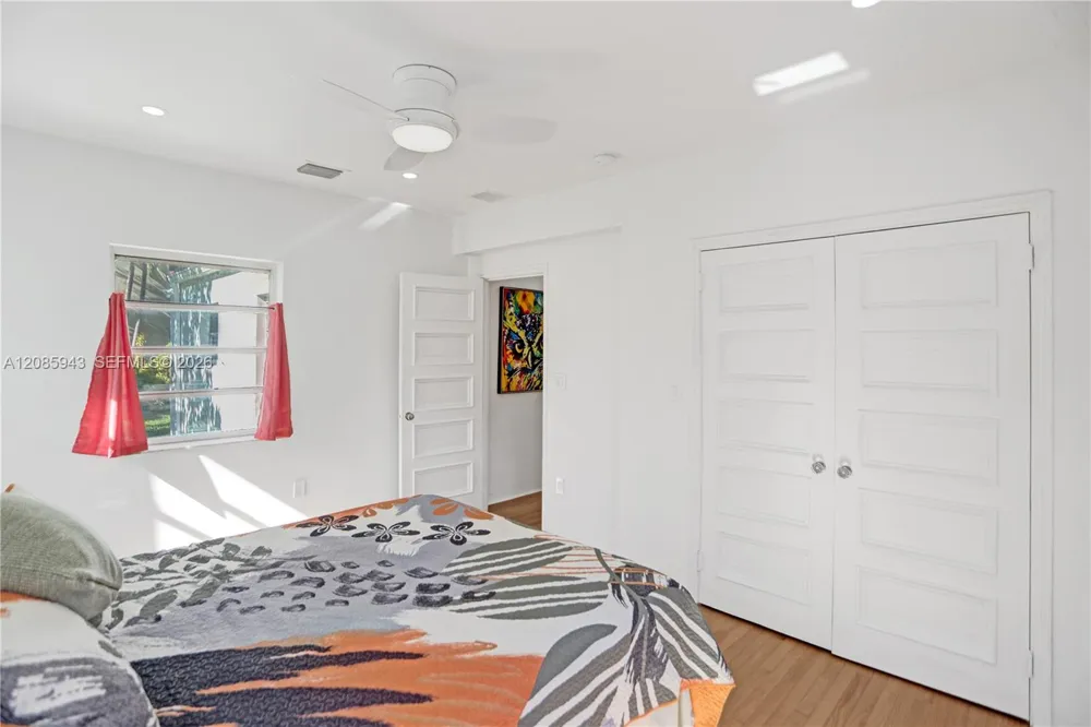 2214 Segovia Cir Coral Gables, FL 33134