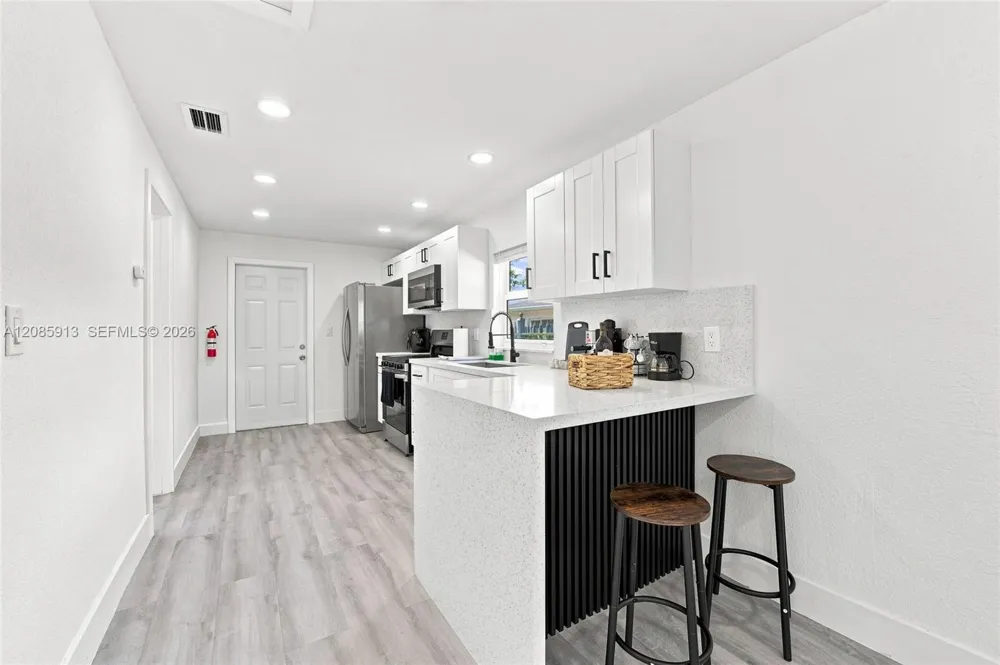 7026 NW 21st Ave Miami, FL 33147