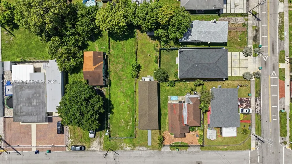 7026 NW 21st Ave Miami, FL 33147