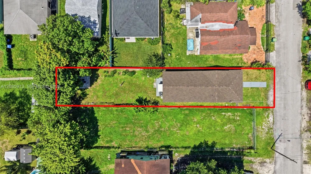 7026 NW 21st Ave Miami, FL 33147