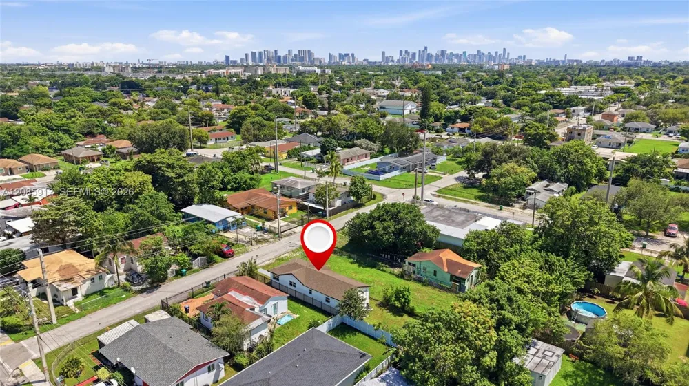 7026 NW 21st Ave Miami, FL 33147