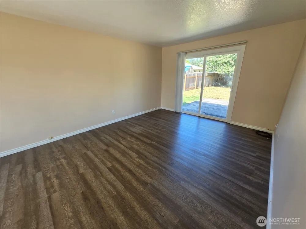3382 Nebraska Street Longview, WA 98632