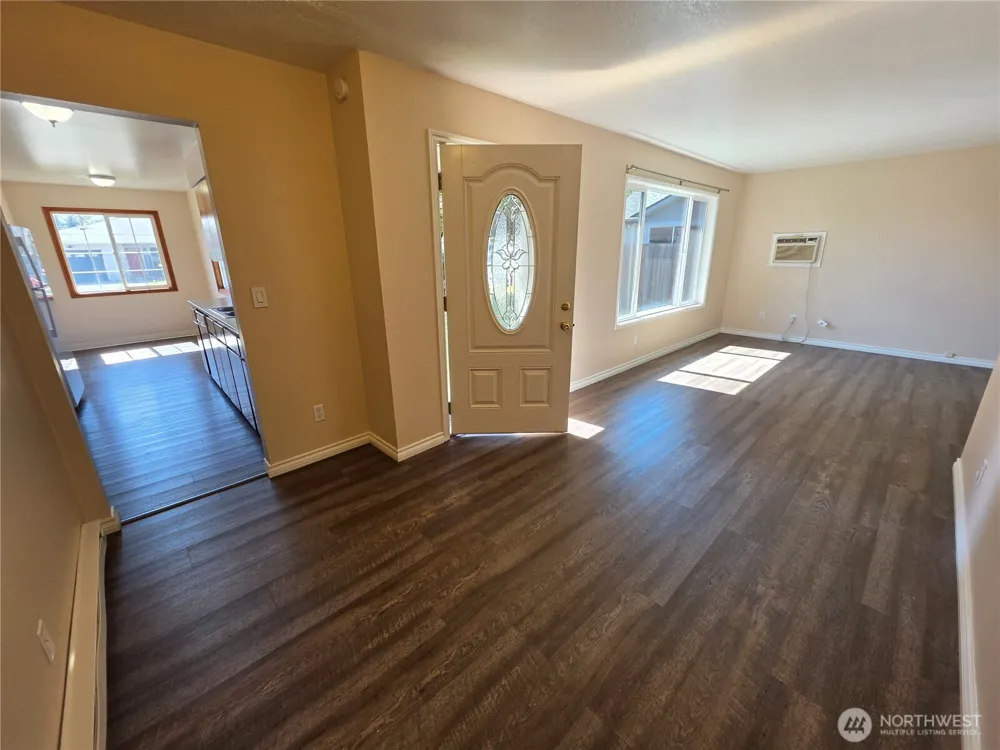 3382 Nebraska Street Longview, WA 98632