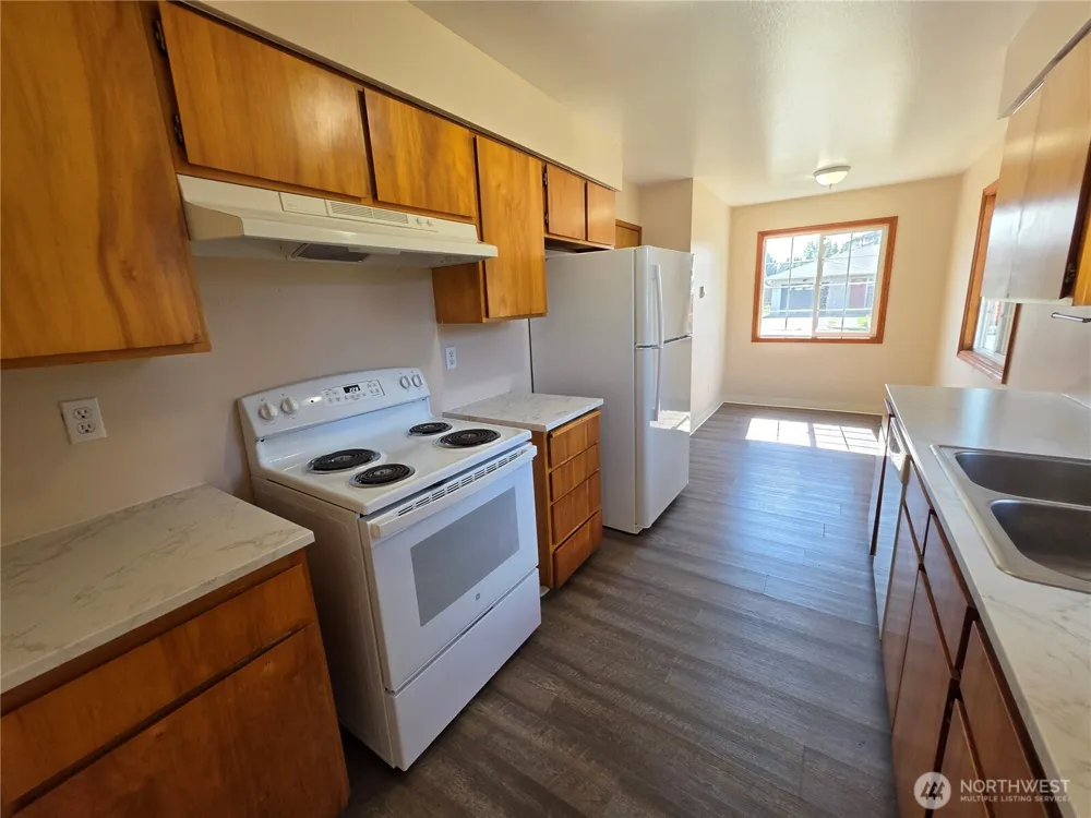 3382 Nebraska Street Longview, WA 98632