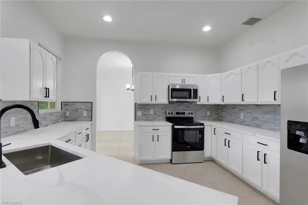 3665 24th Avenue SE Naples, FL 34117