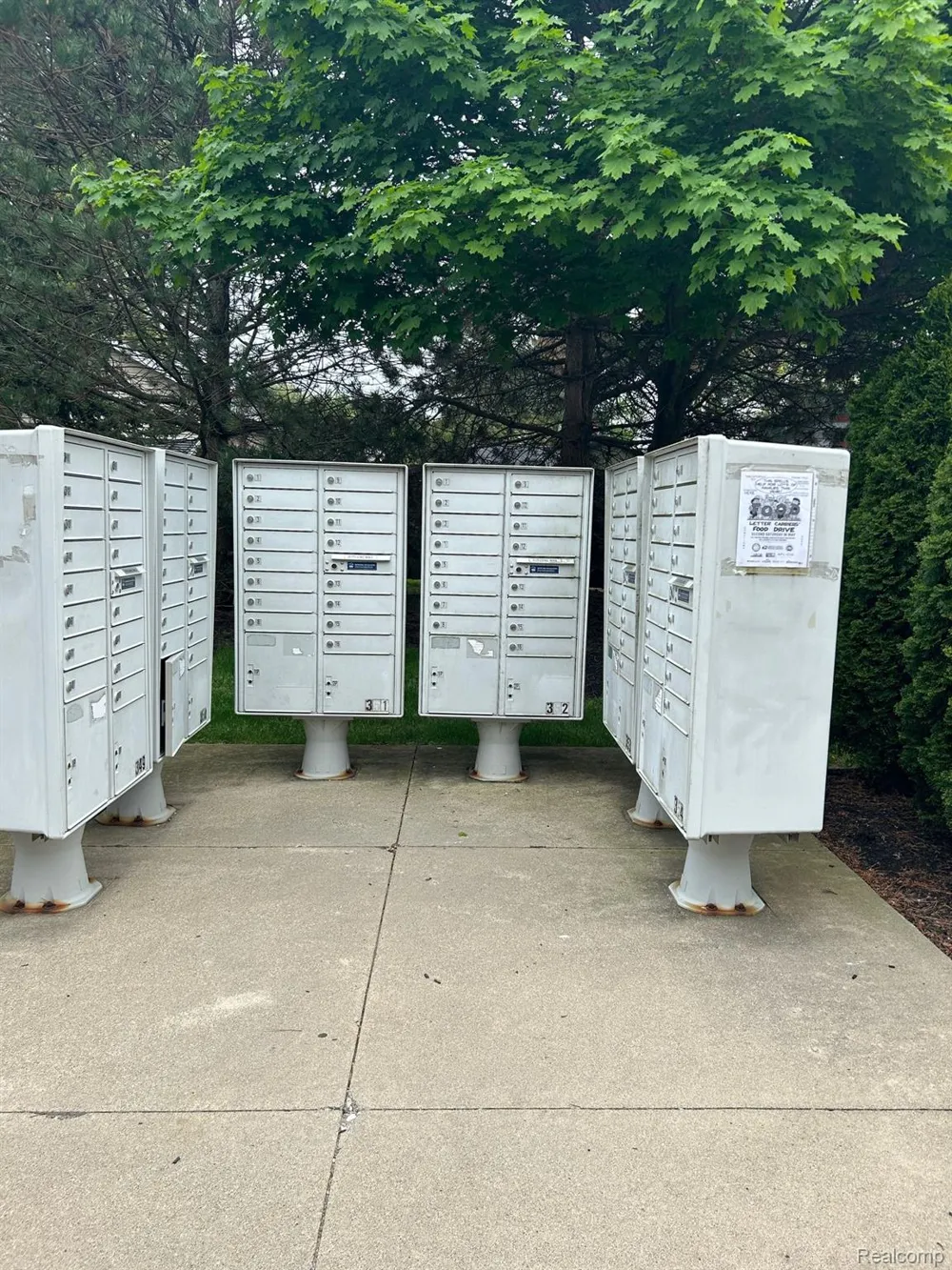 129 E BAY DRIVE Walled Lake City, MI 48390