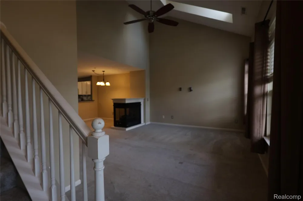 129 E BAY DRIVE Walled Lake City, MI 48390