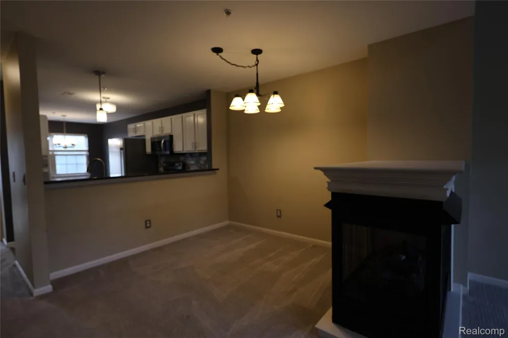 129 E BAY DRIVE Walled Lake City, MI 48390