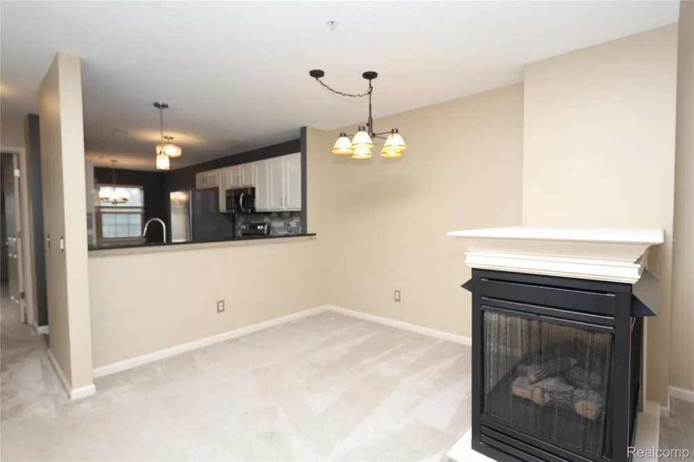 129 E BAY DRIVE Walled Lake City, MI 48390