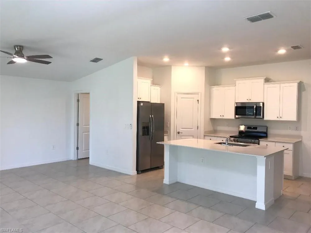 2131 NE 34th Terrace Cape Coral, FL 33909