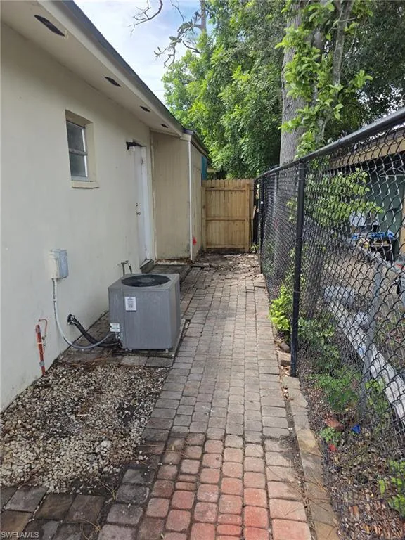 5508 8th Avenue Fort Myers, FL 33907