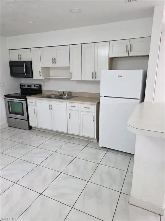 5508 8th Avenue Fort Myers, FL 33907