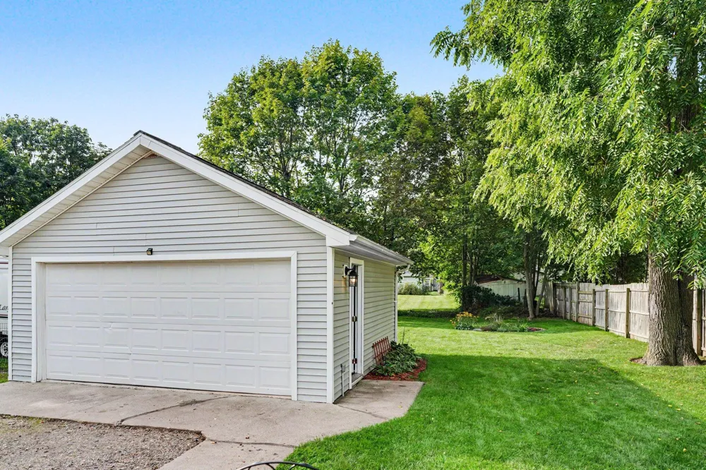 617 W Green Street Marshall City, MI 49068