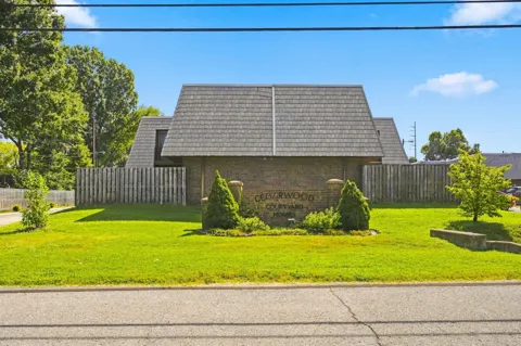 237 Cedarwood Ln