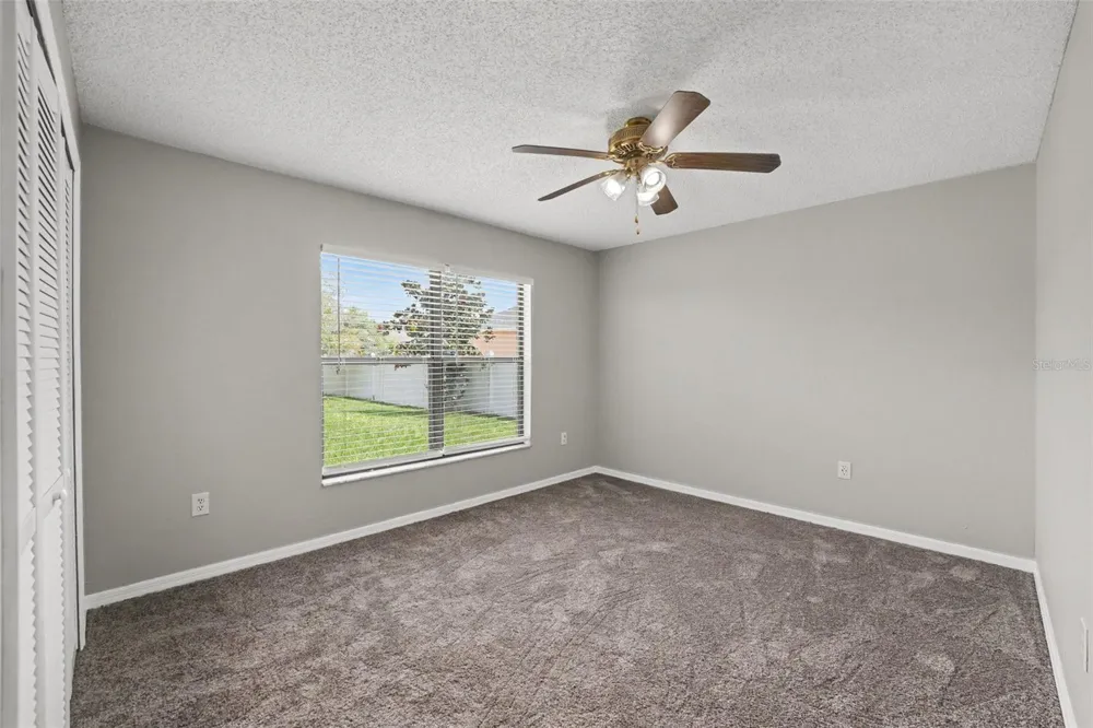 32 YORK COURT Kissimmee, FL 34758