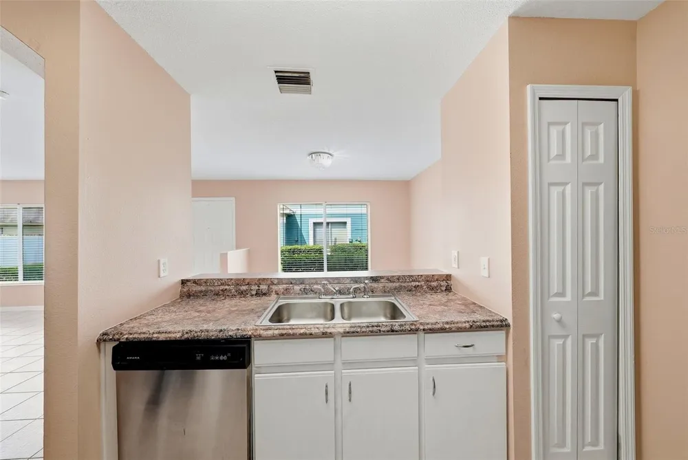 2039 FLUORSHIRE DRIVE Brandon, FL 33511