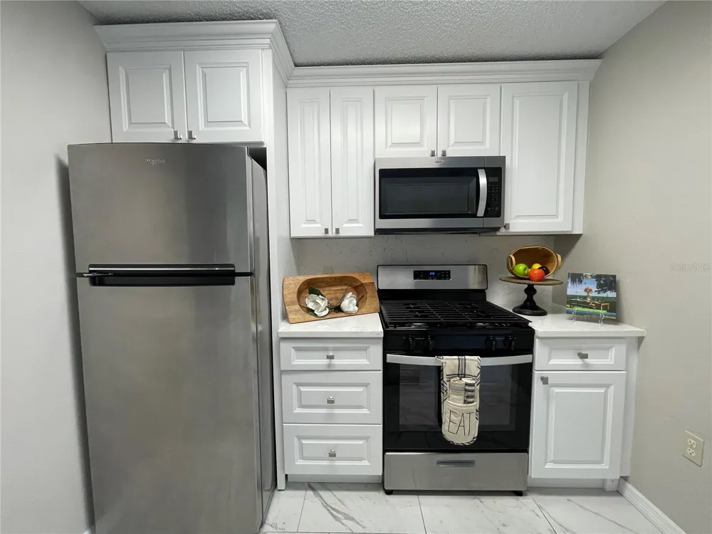 8401 WATERVIEW WAY Winter Haven, FL 33884
