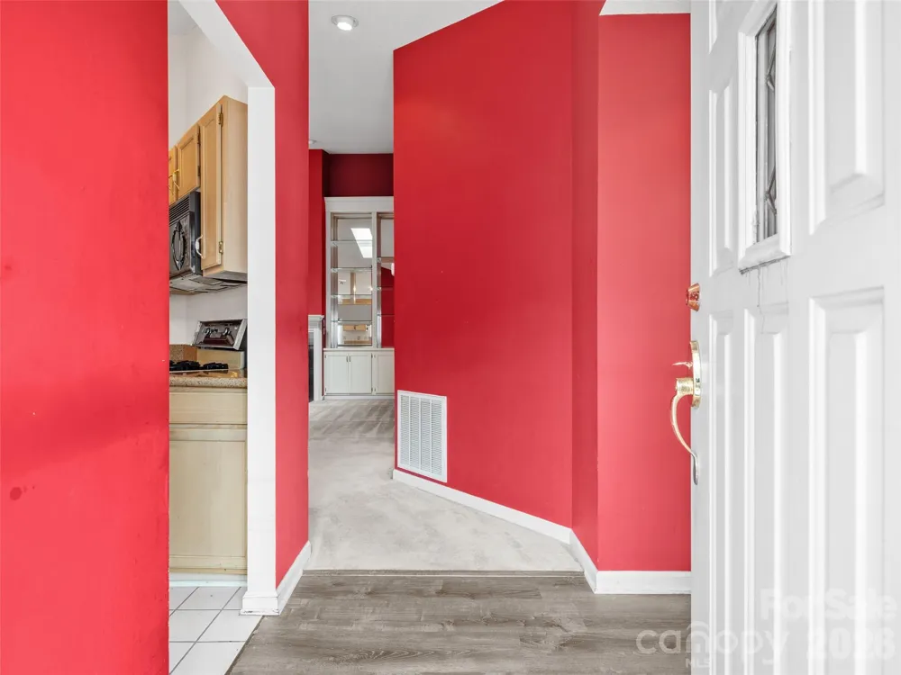 21 Heather Way Candler, NC 28715