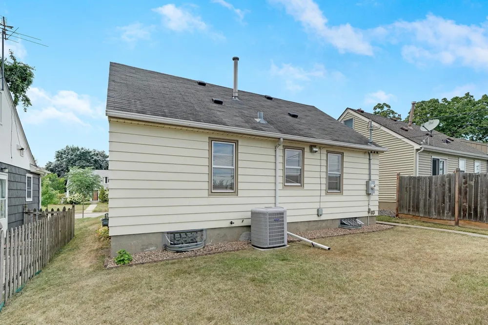5741 James Avenue S Minneapolis, MN 55419
