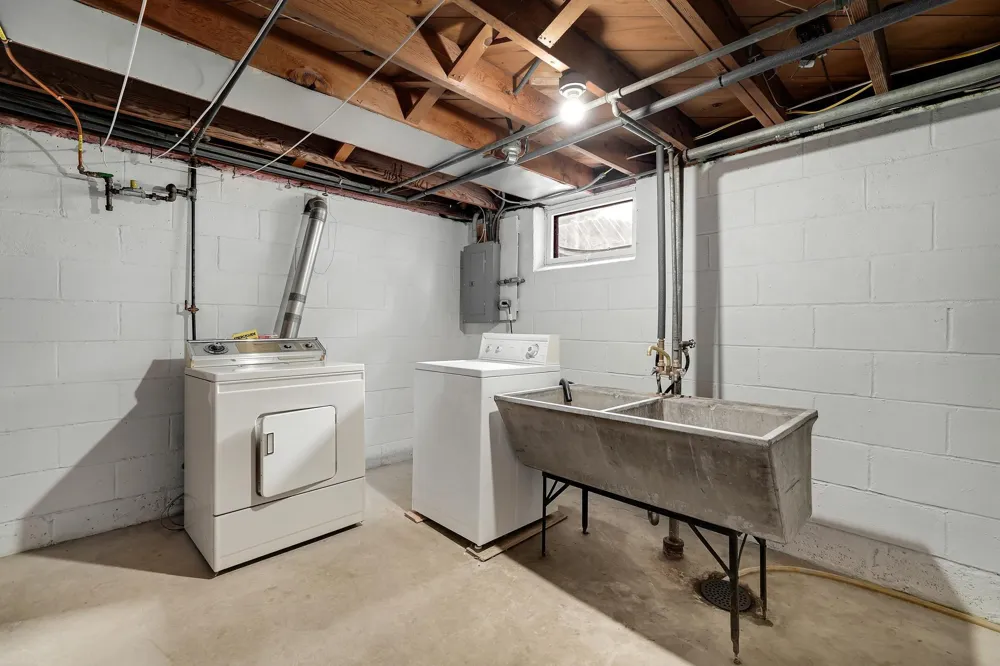 5741 James Avenue S Minneapolis, MN 55419